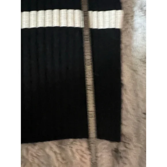 NOISY MAY Black & Beige Striped Ribbed Crew Neck Sweater Women’s Size S EUC - Picture 8 of 10